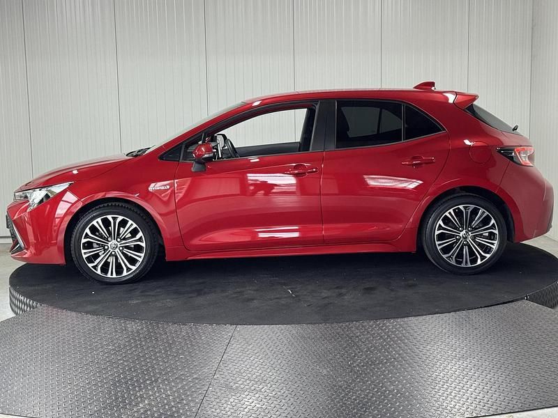 Occasion Toyota Corolla 123 PK (90 kW) 2020 Rood Hatchback