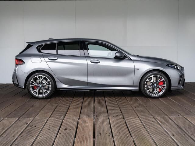 Occasion BMW 120 M Sport 170 PK (125 kW) 2024 Grijs Hatchback