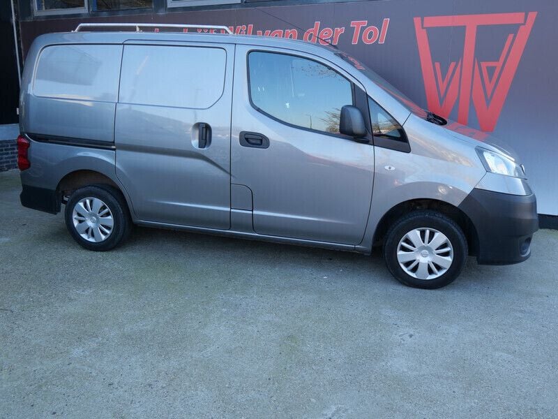 Grijs Gebruikt 2017 Nissan NV200 Van | € 7.490 (Eerlijke prijs) - Afbeelding 1/4
