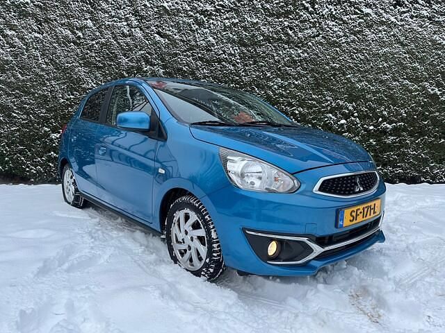 Occasion Mitsubishi Space Star Intense 71 PK (52 kW) 2018 Blauw Hatchback