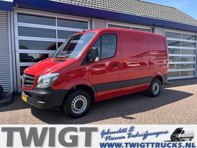 Rood Gebruikt 2015 Mercedes Sprinter Van | € 7.750 (Super prijs) - Afbeelding 1/4