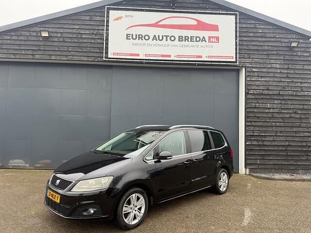 Zwart Occasion 2011 Seat Alhambra Reference MPV | € 8.250 (Eerlijke prijs) - Afbeelding 1/4