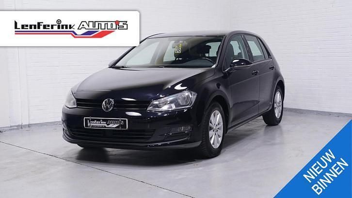 Zwart Occasion 2014 VW Golf VII Trendline Stationwagen | € 9.900 (Iets duurder) - Afbeelding 1/4