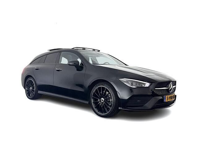 Zwart Occasion 2023 Mercedes CLA250 Shooting Brake AMG line Stationwagen | € 24.845 (Super prijs) - Afbeelding 1/4