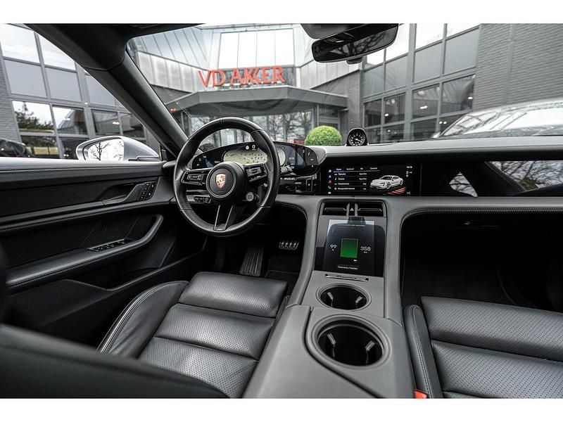 Occasion Porsche Taycan Performance Package 380 kW (518 PK) 2023 Grijs Sedan