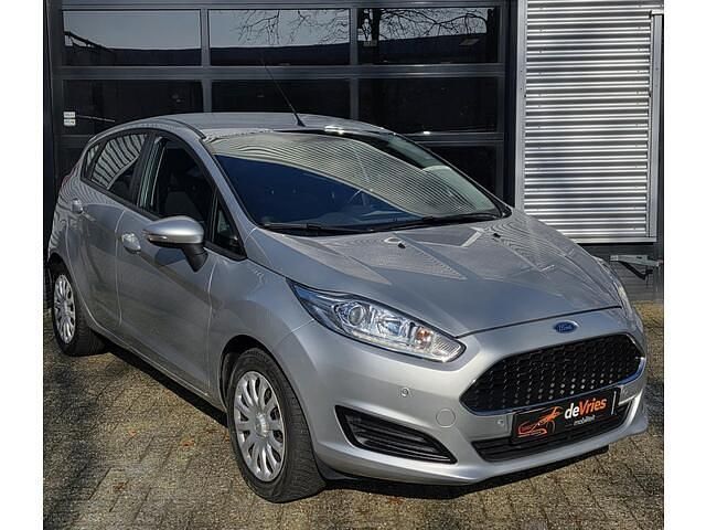 Zilver Gebruikt 2017 Ford Fiesta Style Hatchback | € 7.950 (Goede deal) - Afbeelding 1/4