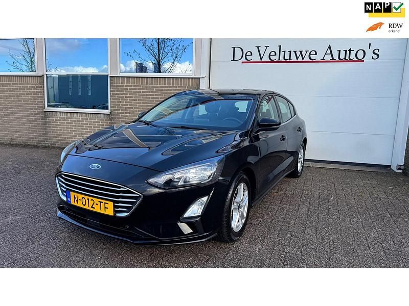 Zwart Occasion 2022 Ford Focus Business Edition Hatchback | € 12.900 (Super prijs) - Afbeelding 1/4