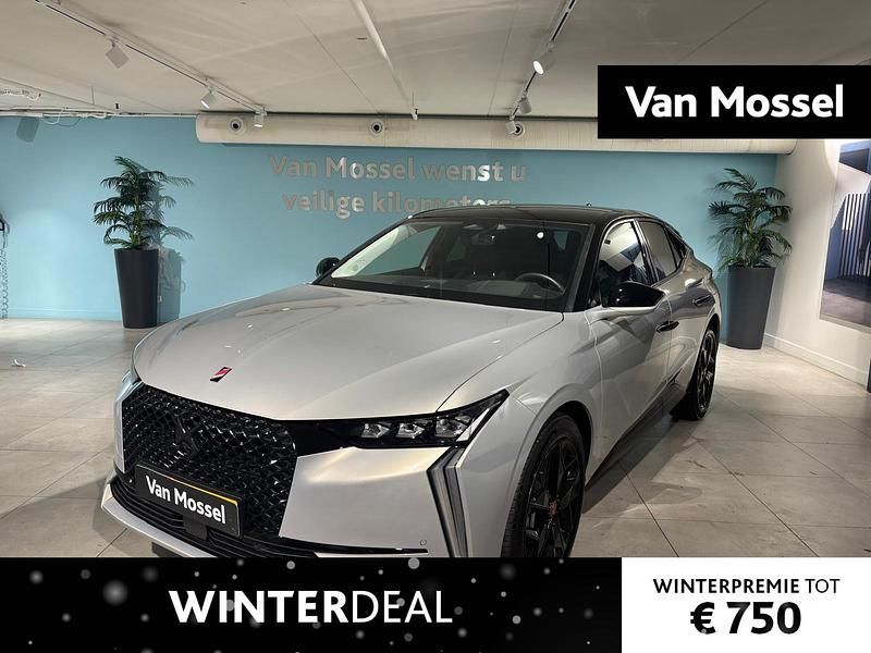 Grijs Occasion 2024 DS Automobiles DS4 Performance Line Plus Hatchback | € 31.940 (Eerlijke prijs) - Afbeelding 1/4