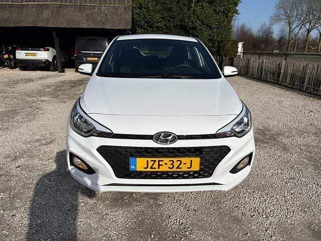 Occasion Hyundai i20 Comfort 75 PK (55 kW) 2020 Wit Hatchback