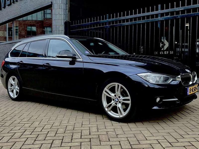 Blauw Gebruikt 2013 BMW 320 Executive Stationwagen | € 9.950 (Super prijs) - Afbeelding 1/4