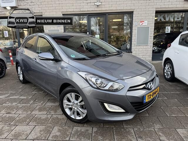 Grijs Occasion 2014 Hyundai i30 Hatchback | € 6.450 (Eerlijke prijs) - Afbeelding 1/4