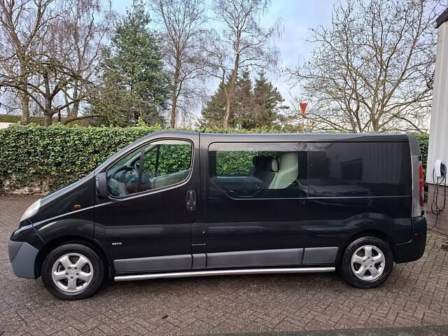 Occasion Opel Vivaro 145 PK (106 kW) 2011 Zwart MPV