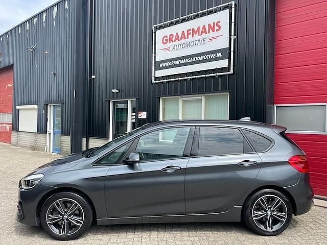 Occasion BMW 220 Active Tourer Executive 192 PK (141 kW) 2019 Grijs MPV