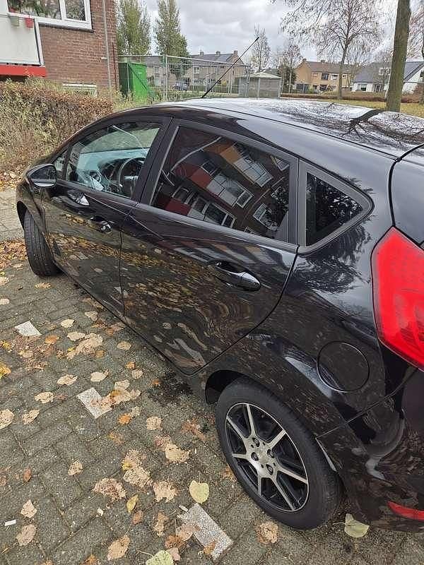 Occasion Ford Fiesta Trend 82 PK (60 kW) 2009 Zwart Sedan