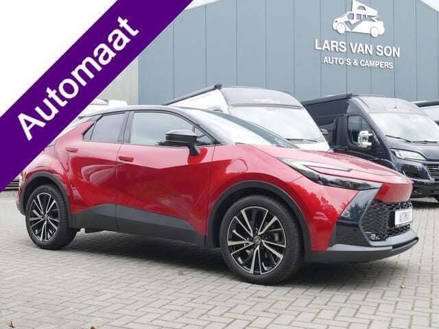 Rood Gebruikt 2024 Toyota C-HR Premium SUV | € 34.945 (Duur) - Afbeelding 1/4