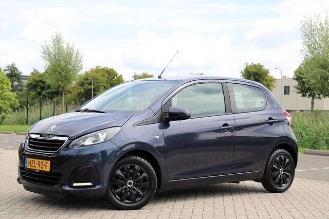 Blauw Gebruikt 2015 Peugeot 108 Active Hatchback | € 5.999 (Eerlijke prijs) - Afbeelding 1/4