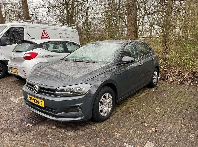 Grijs Gebruikt 2018 VW Polo Trendline Hatchback | € 8.950 (Goede deal) - Afbeelding 1/4