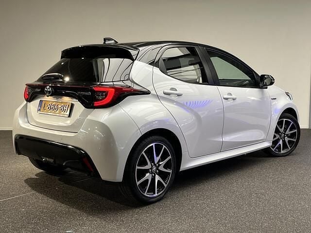 Occasion Toyota Yaris Executive 116 PK (85 kW) 2021 Wit Hatchback