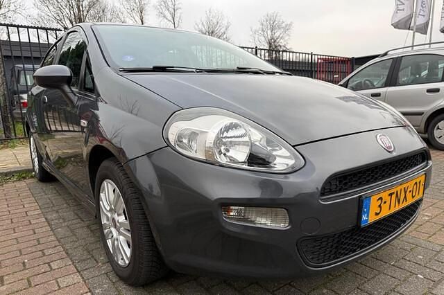Occasion Fiat Punto Street 101 PK (74 kW) 2014 Grijs Hatchback