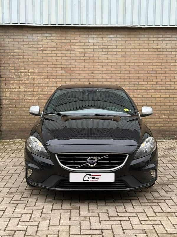 Occasion Volvo V40 R-Design 120 PK (88 kW) 2015 Zwart Hatchback