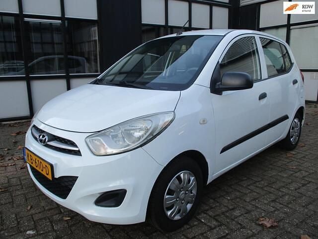 Wit Gebruikt 2013 Hyundai i10 Pure Hatchback | € 2.950 (Eerlijke prijs) - Afbeelding 1/4