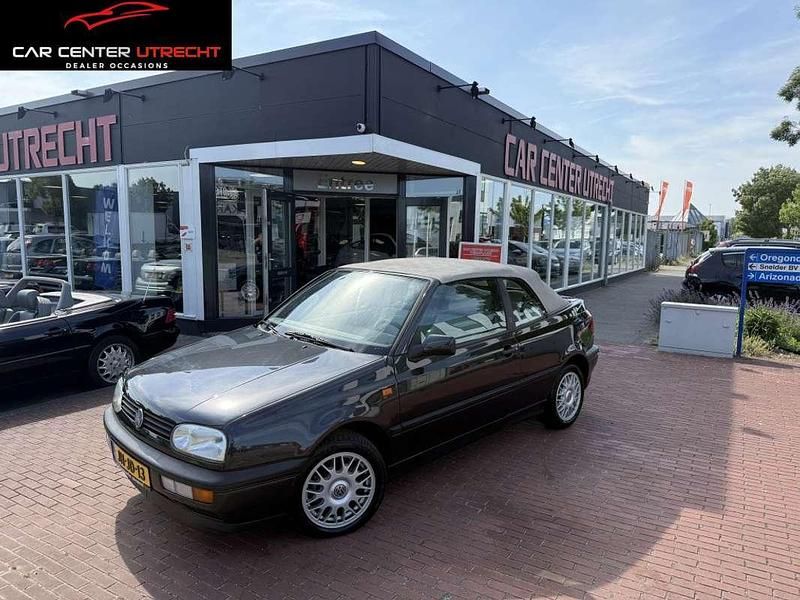 Zwart Gebruikt 1994 VW Golf Cabriolet Cabriolet | € 5.949 - Afbeelding 1/4