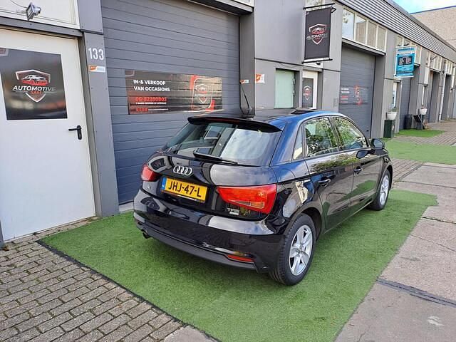 Zwart Gebruikt 2015 Audi A1 Sportback Proline Hatchback | € 9.250 (Goede deal) - Afbeelding 1/4