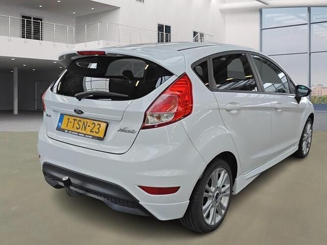 Occasion Ford Fiesta 101 PK (74 kW) 2014 Wit Hatchback