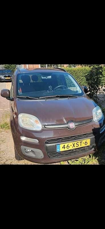 Bruin Gebruikt 2012 Fiat Panda Lounge Hatchback | € 3.000 (Eerlijke prijs) - Afbeelding 1/4