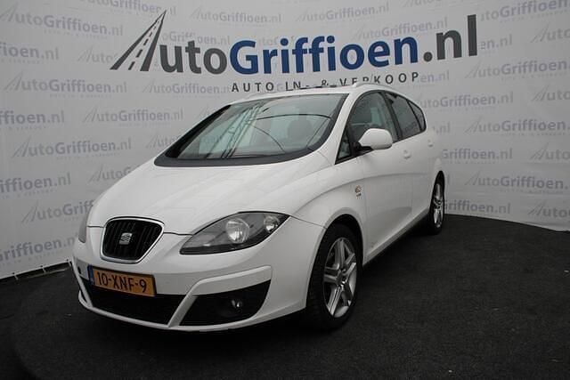 Wit Gebruikt 2012 Seat Altea XL Copa MPV | € 2.790 (Goede deal) - Afbeelding 1/4