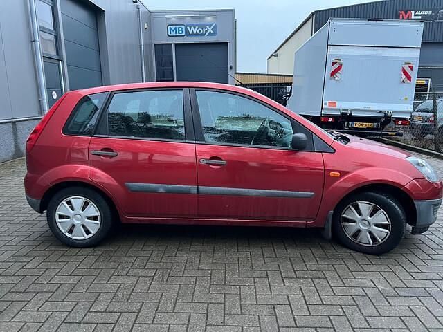Occasion Ford Fiesta 69 PK (50 kW) 2006 Oranje Hatchback