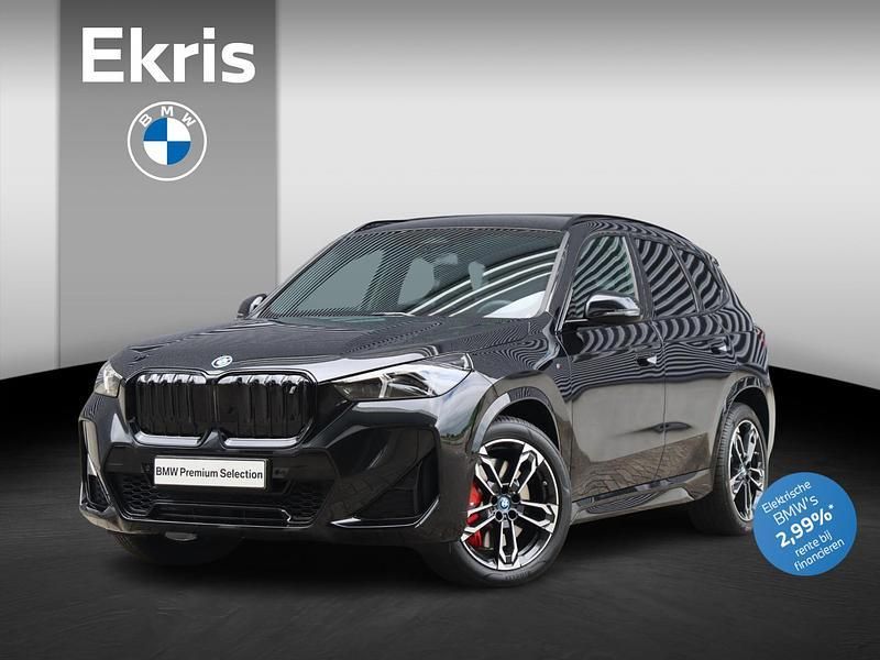 Zwart Gebruikt 2025 BMW iX1 Comfort Edition SUV | € 58.301 - Afbeelding 1/4
