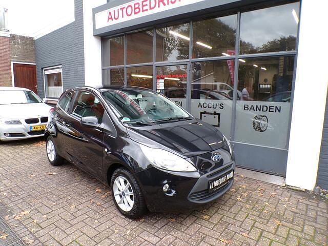 Occasion Ford Ka Limited 69 PK (50 kW) 2015 Zwart Hatchback