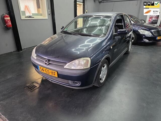 Blauw Occasion 2001 Opel Corsa Elegance Hatchback | € 1.599 (Eerlijke prijs) - Afbeelding 1/4