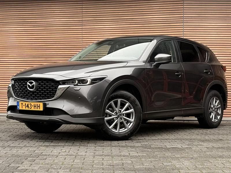 Grijs (metallic) Occasion 2023 Mazda CX-5 Center-Line SUV | € 32.745 (Super prijs) - Afbeelding 1/4