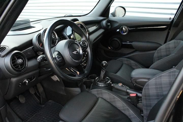 Occasion Mini Cooper S Chili 192 PK (141 kW) 2016 Zwart Hatchback