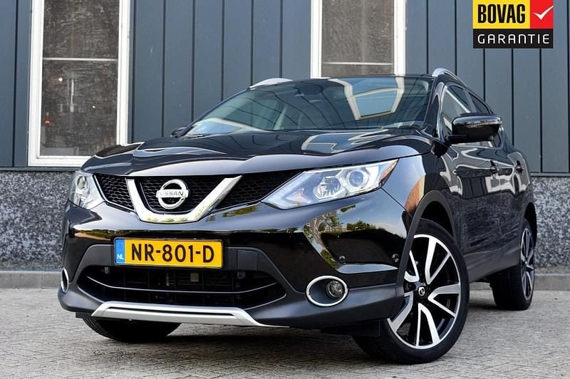 Zwart, metallic lak Gebruikt 2017 Nissan Qashqai Tekna SUV | € 16.950 (Eerlijke prijs) - Afbeelding 1/4