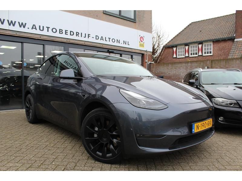 Grijs Occasion 2021 Tesla Model Y Long Range AWD SUV | € 33.950 (Eerlijke prijs) - Afbeelding 1/4