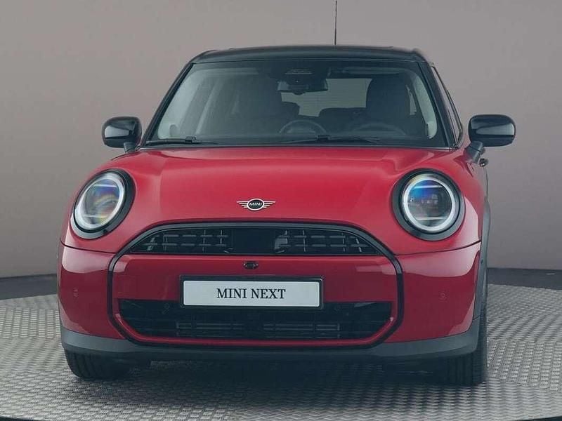 Nieuw Mini Cooper Classic 114 kW (156 PK) 2025 Rood Hatchback
