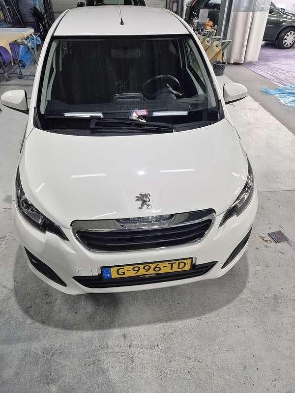 Occasion Peugeot 108 Active 72 PK (52 kW) 2019 Wit Sedan