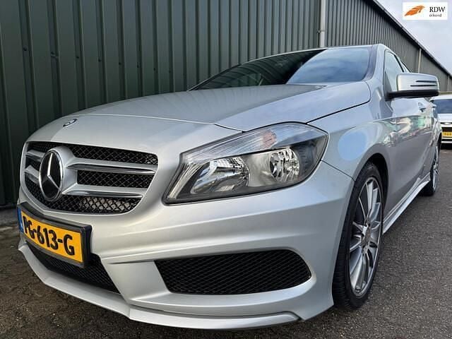Grijs Occasion 2013 Mercedes A180 Ambition Hatchback | € 10.000 (Goede deal) - Afbeelding 1/4