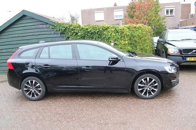 Occasion Volvo V60 Pro 152 PK (111 kW) 2018 Zwart Stationwagen