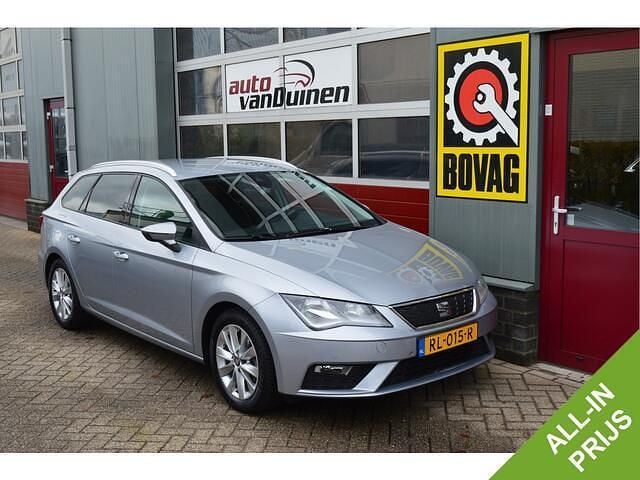 Grijs Gebruikt 2018 Seat Leon ST Business Stationwagen | € 10.245 (Goede deal) - Afbeelding 1/4