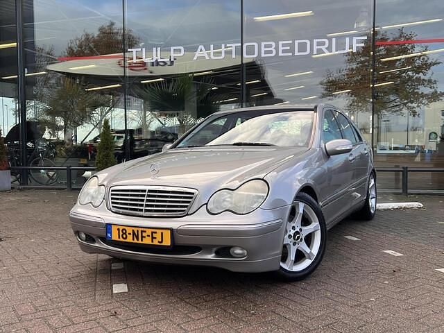 Grijs Gebruikt 2003 Mercedes C180 Elegance Sedan | € 3.990 (Duur) - Afbeelding 1/4