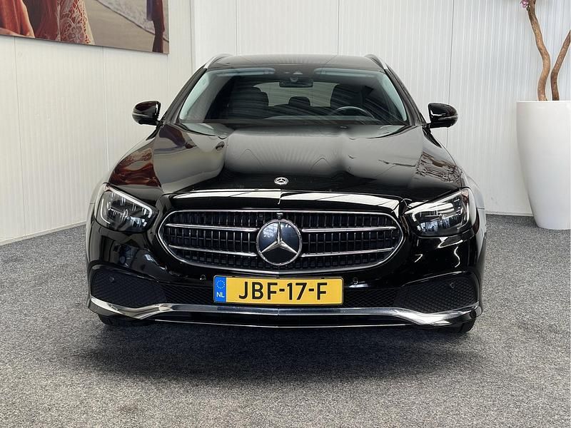 Occasion Mercedes E300 Avantgarde 211 PK (155 kW) 2021 Zwart, metallic lak Stationwagen