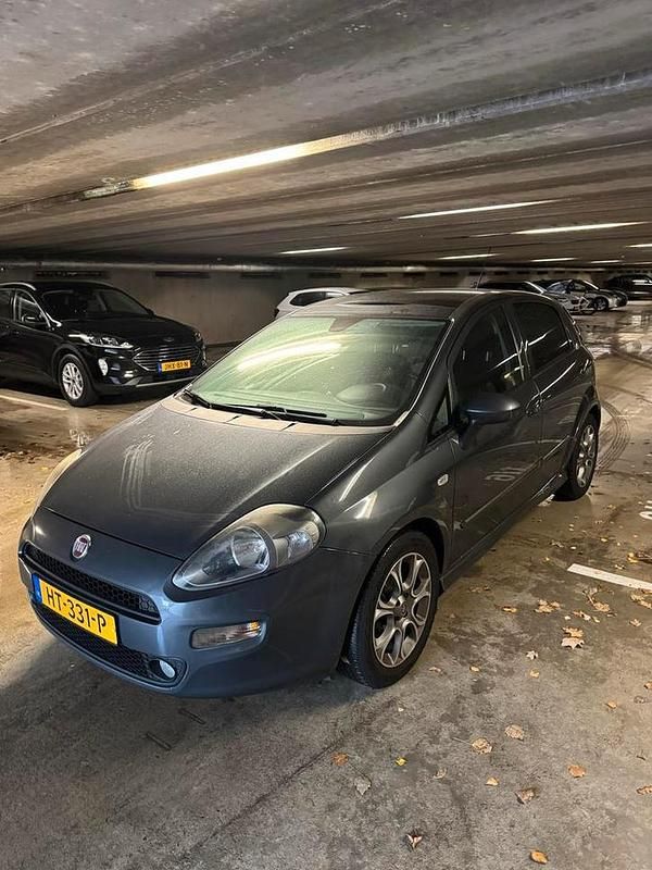 Gebruikt 2015 Fiat Punto | € 3.250 (Goede deal) - Afbeelding 1/4