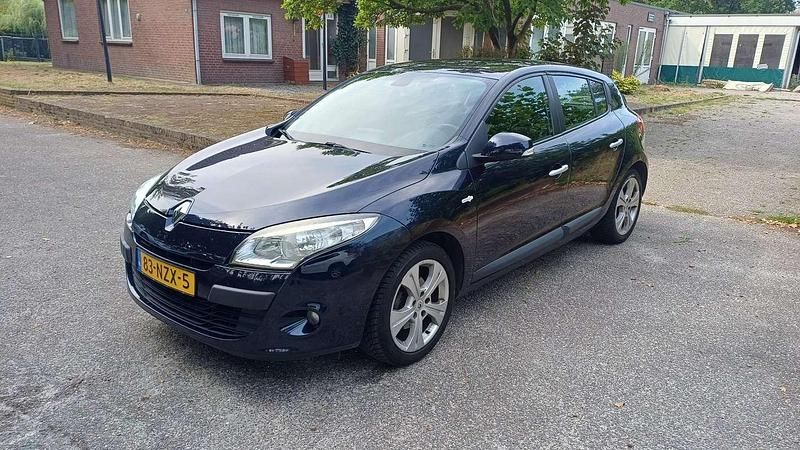 Blauw Occasion 2011 Renault Mégane III Hatchback | € 3.100 (Goede deal) - Afbeelding 1/4