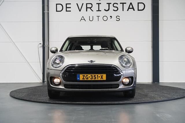Occasion Mini Cooper Clubman Business 136 PK (100 kW) 2018 Grijs Stationwagen