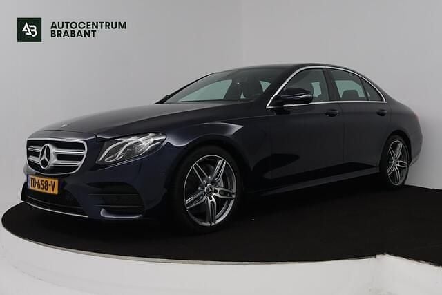 Blauw Occasion 2018 Mercedes E200 Business Sedan | € 26.945 (Super prijs) - Afbeelding 1/4