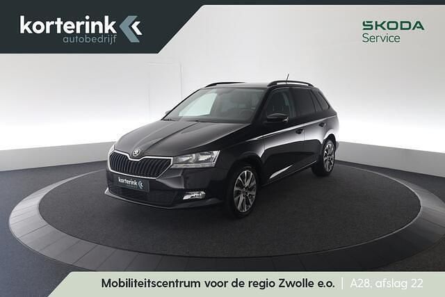 Zwart Gebruikt 2022 Skoda Fabia Business Line Stationwagen | € 14.950 (Eerlijke prijs) - Afbeelding 1/4